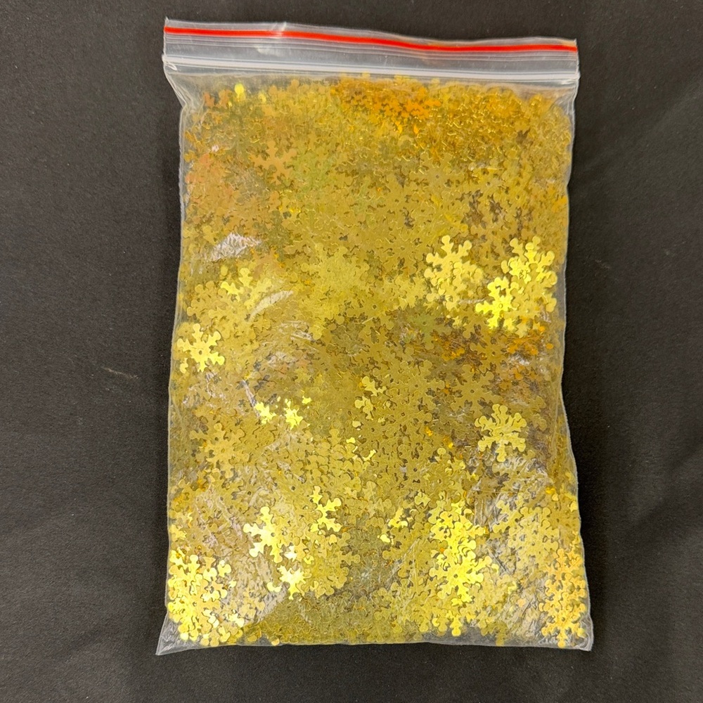 Pepoerlonely Gold Snowflake Confetti Sequins for Parties 300 pieces 19x17mm new